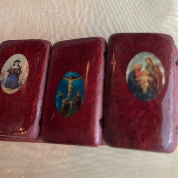 Catholic icons wooden bracelet - Picture 5 of 7